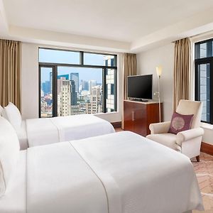 Crown Deluxe Twin Room